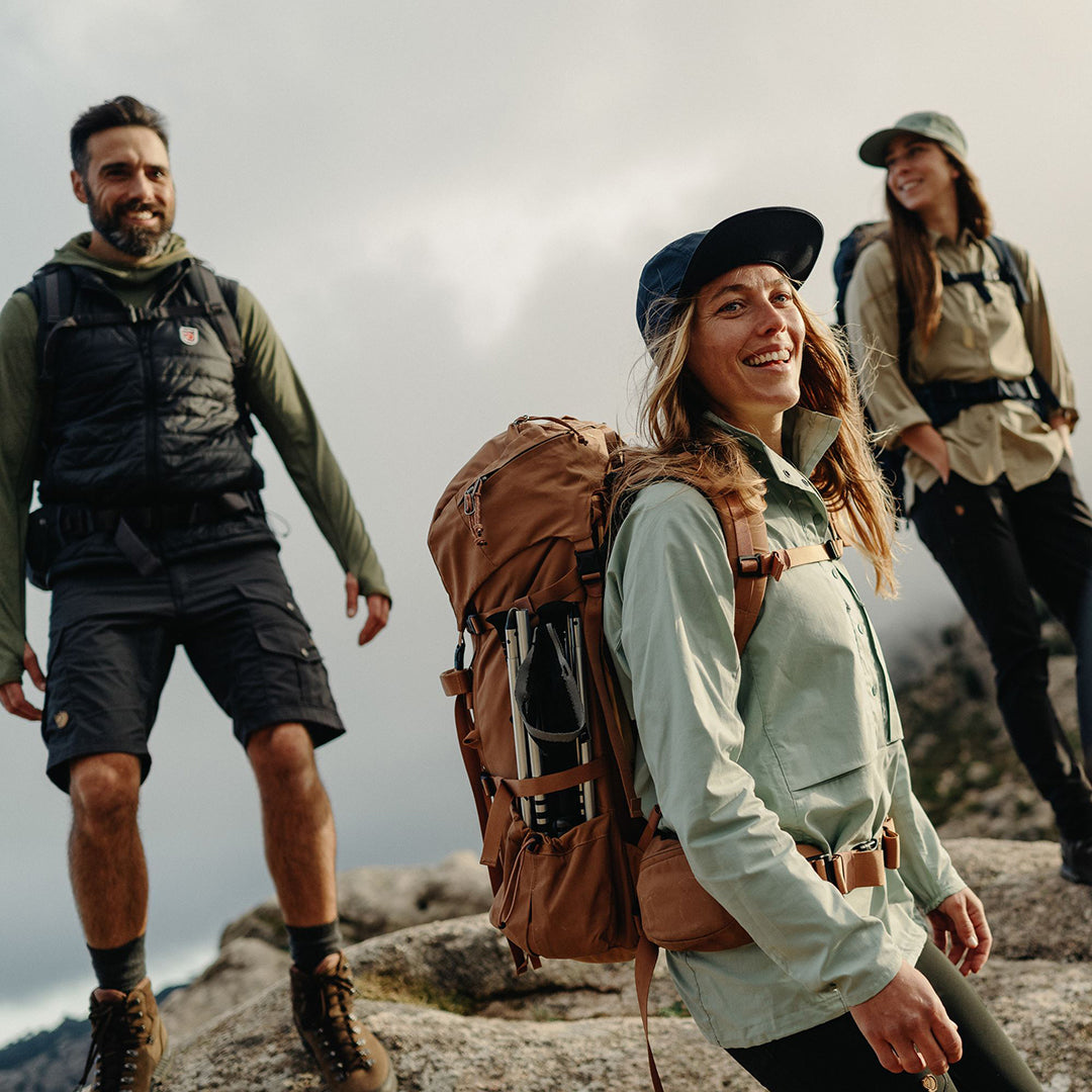 Kajka 35 Womens Backpack COAL BLACK / S/M