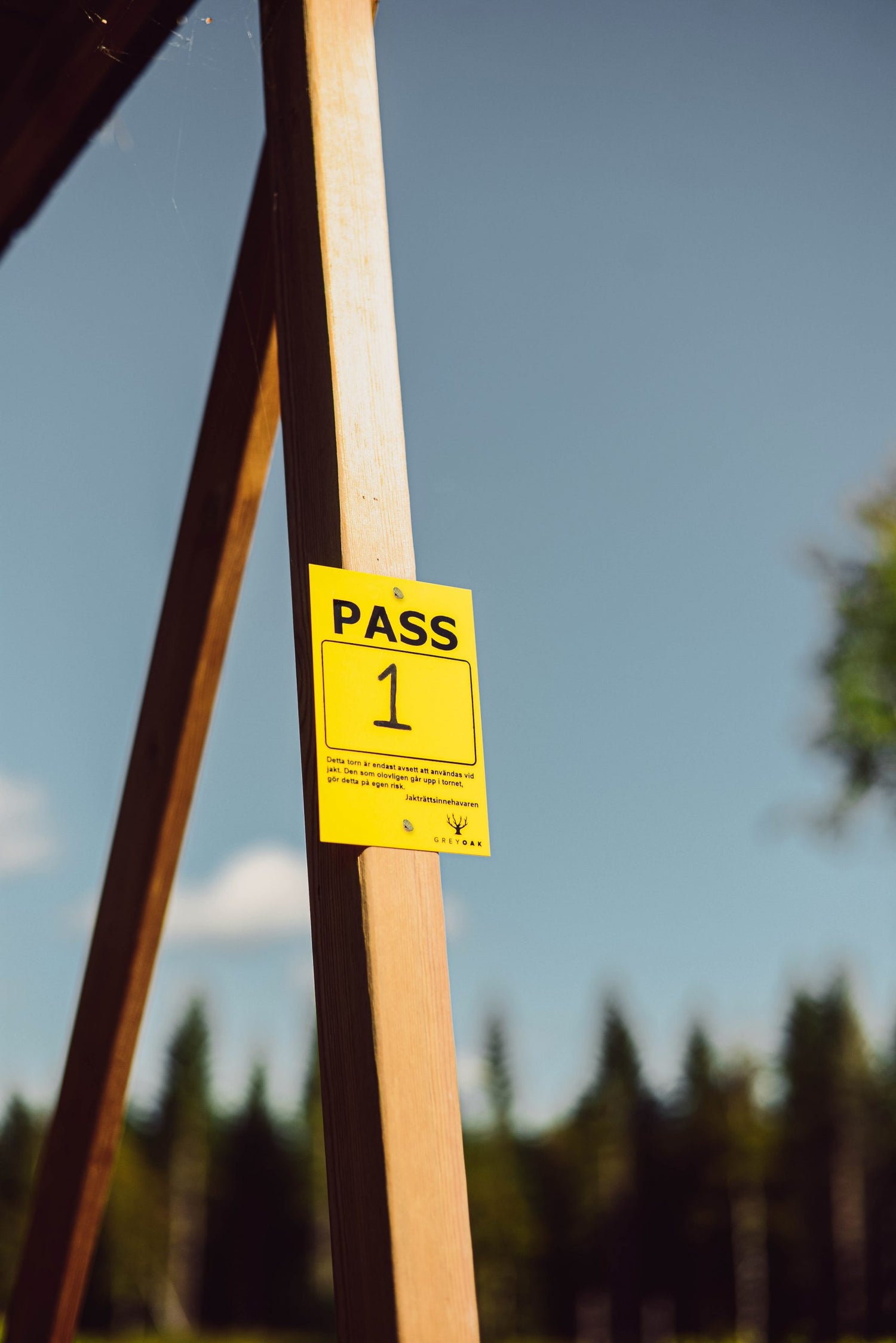 Passkylt Jakttorn YELLOW / EN STL
