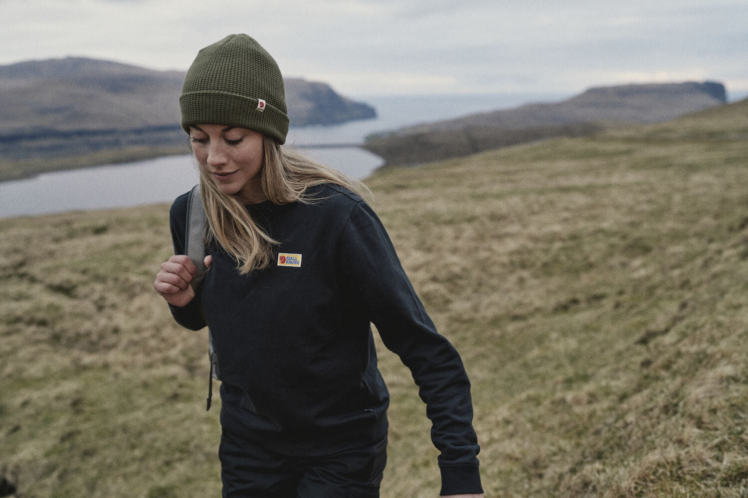 Fjällräven Tab Hat DARK GREY / EN STL