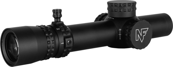 NX8 1-8x24 F1 FFP Capped E/W .2 MIL PTL FC-Dmx Belyst Kikarsikte SVART / 30 MM