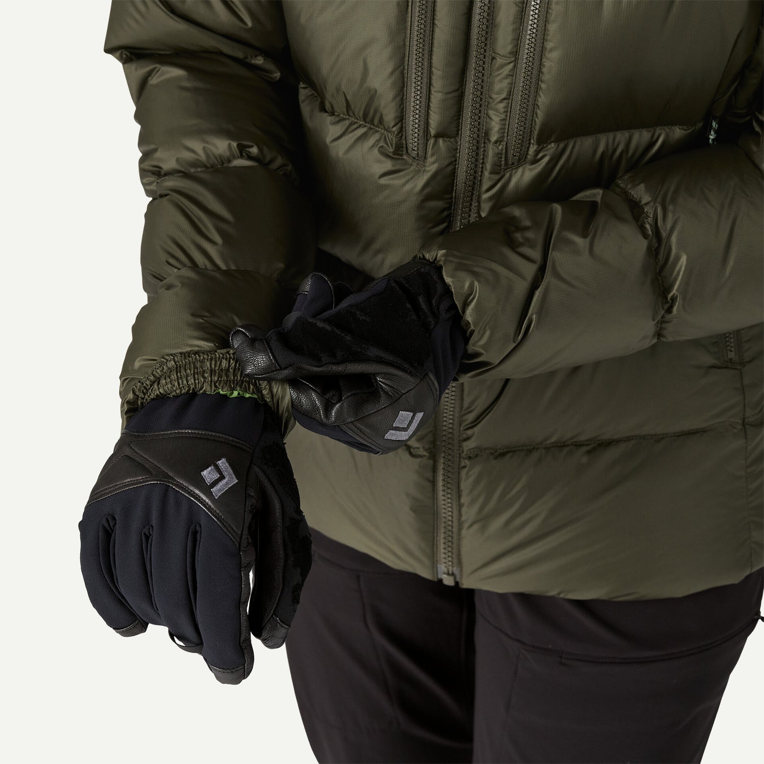 Women's Fitz Roy Down Hoody PINE NEEDLE GREEN / XS