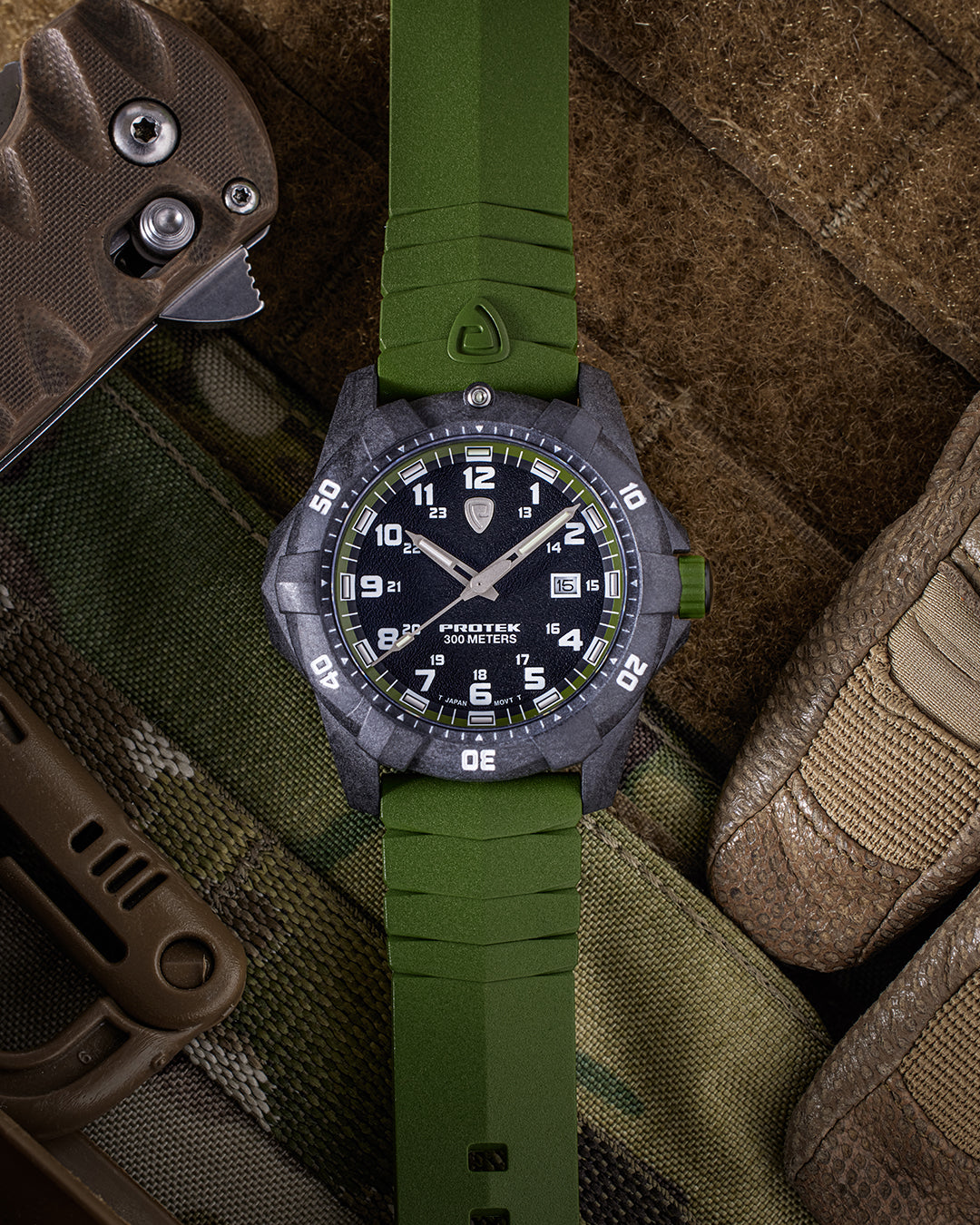 Carbon Composite Dive Series 1001 Svart Med Svart Armband SVART MED SVART ARMBAND / 1 ST