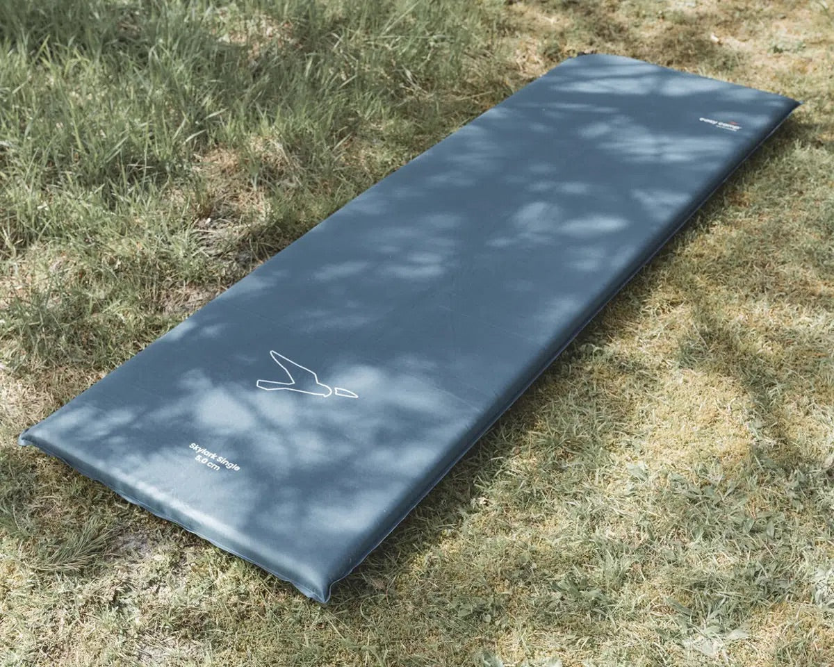 Skylark Single Selfinflated mat 5 cm BLACK & GREY / 200 X 60 X 5 CM