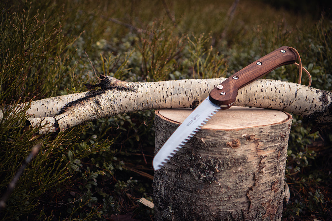 Ljusnan Vikbar Handsåg Valnöt & Rostfritt Stål WALNUT / 180 MM