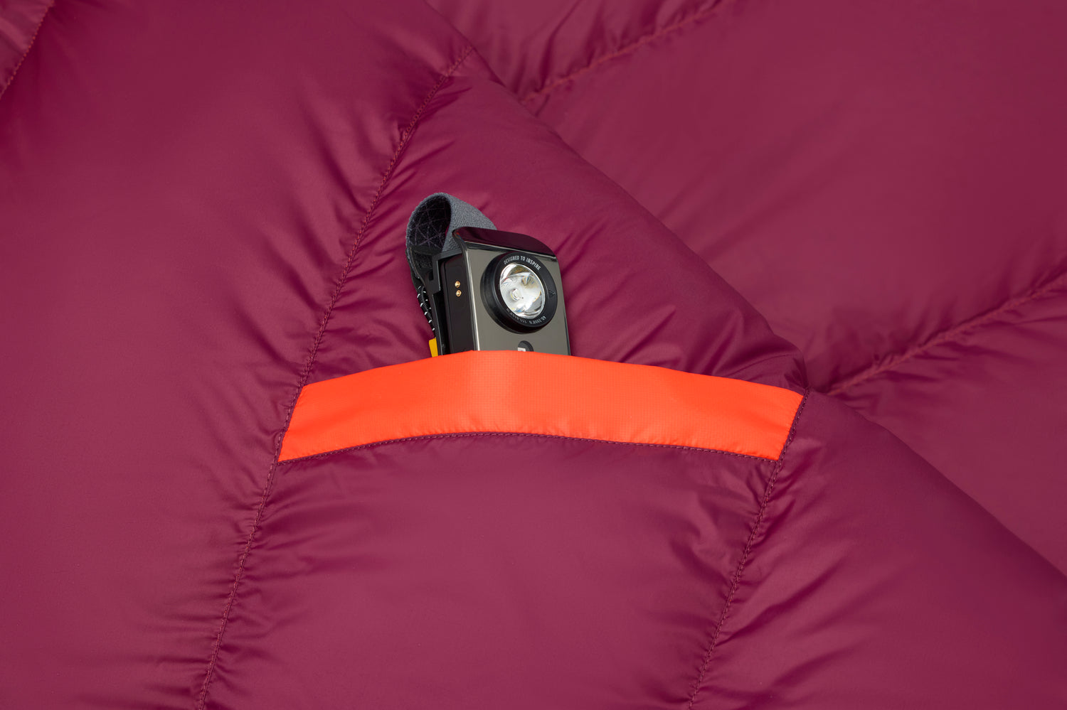 Dunsovsäck Mad River 40 (+2) RED SUN/BLACKBERRY / REG LZ