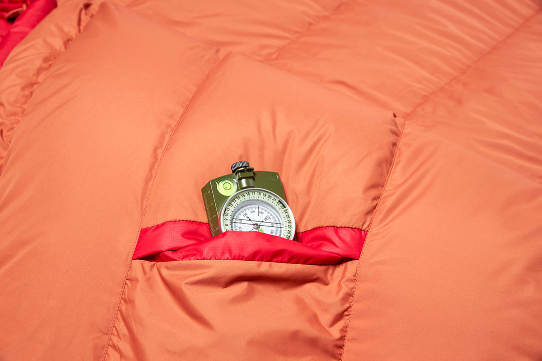 Dunsovsäck Lost Coast 40 (+7) TEAM RED/AUBURN / REG LZ