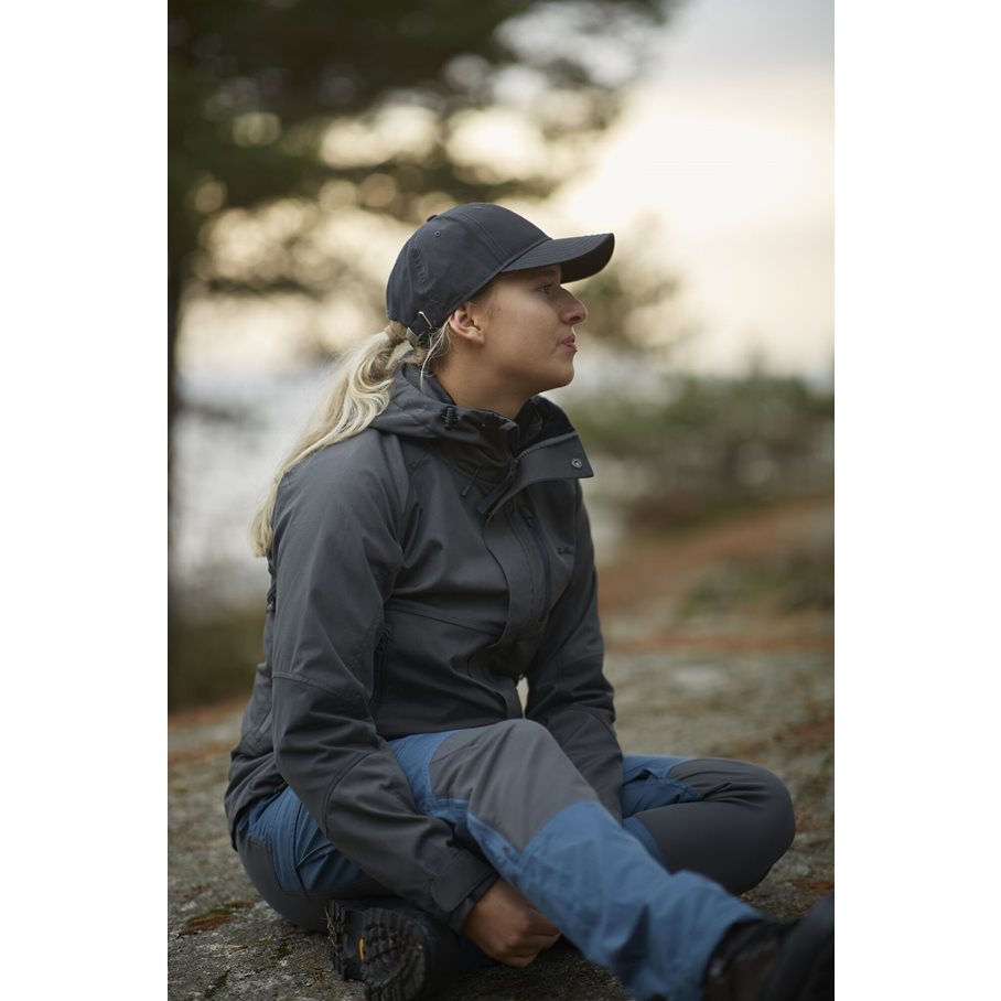 Base II Cap CHARCOAL / EN STL