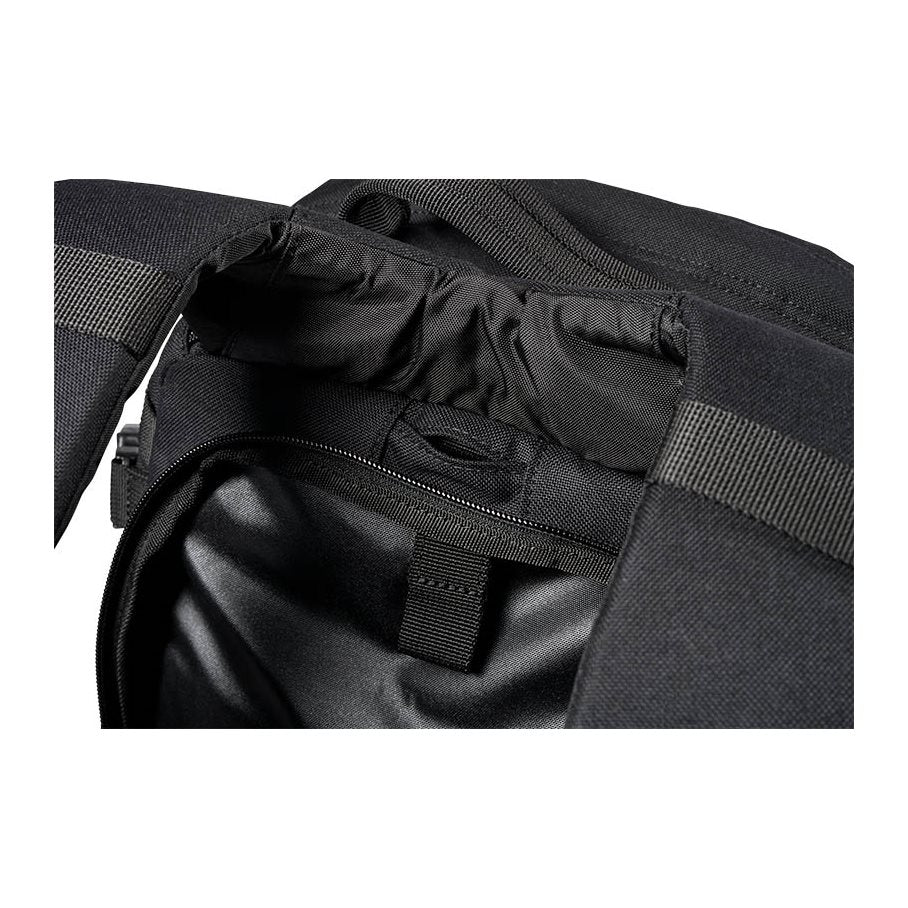 Rush 12 2.0 Backpack SVART / EN STL