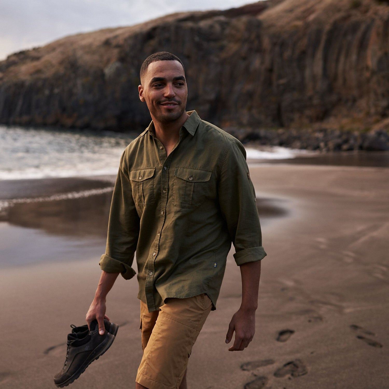 Övik Travel Shirt LS Men GREEN / L