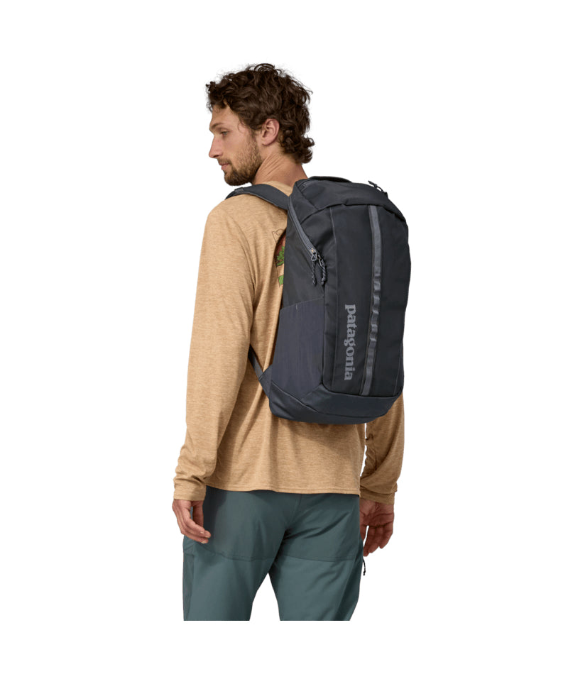 Black Hole Backpack 25L SMOLDER BLUE / EN STL