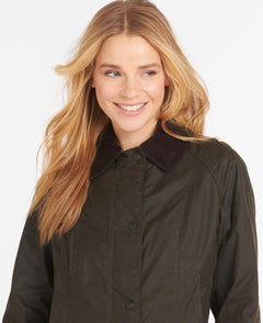 Classic Beadnell Wax Jacket OLIVE / 10