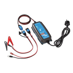 Blue Smart IP65 laddare 12 V 5 Ah EN STL