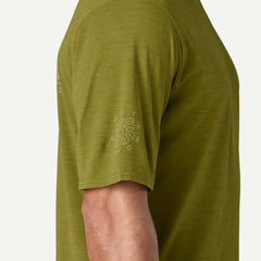 Men's Cap Cool Daily Graphic T-shirt - Lands WIND RUNNER: GRAZE GREEN X-DYE / XS