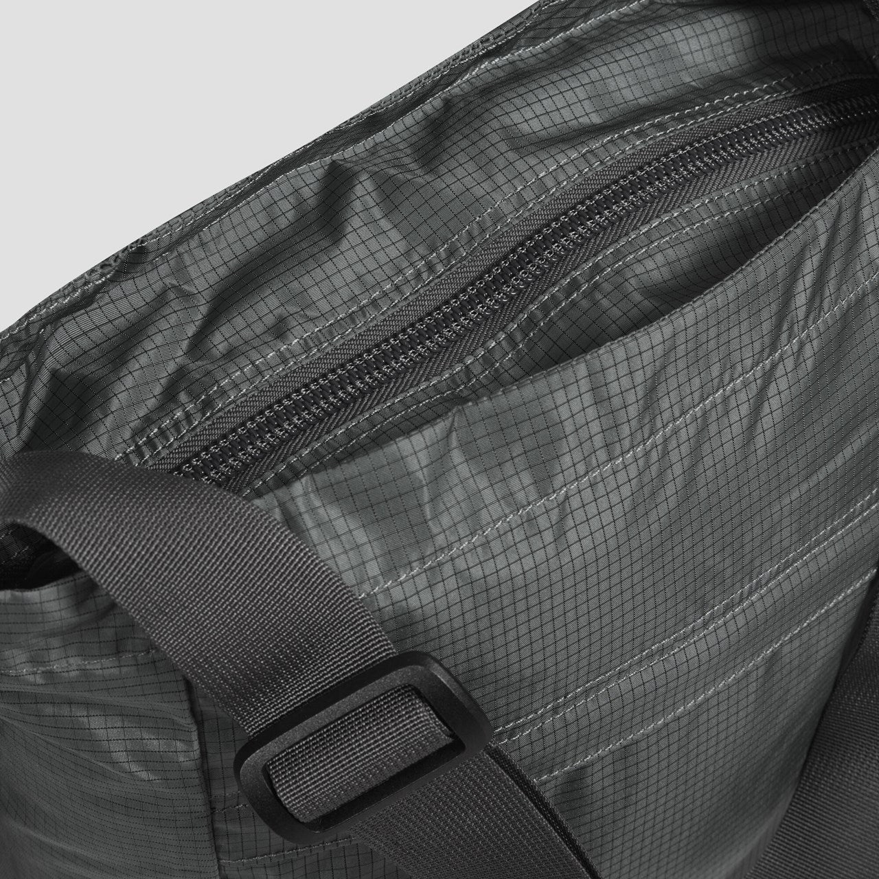 Core Tote Bag 20 L GRANITE / EN STL