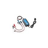 Blue Smart IP65 laddare 12 V 5 Ah EN STL