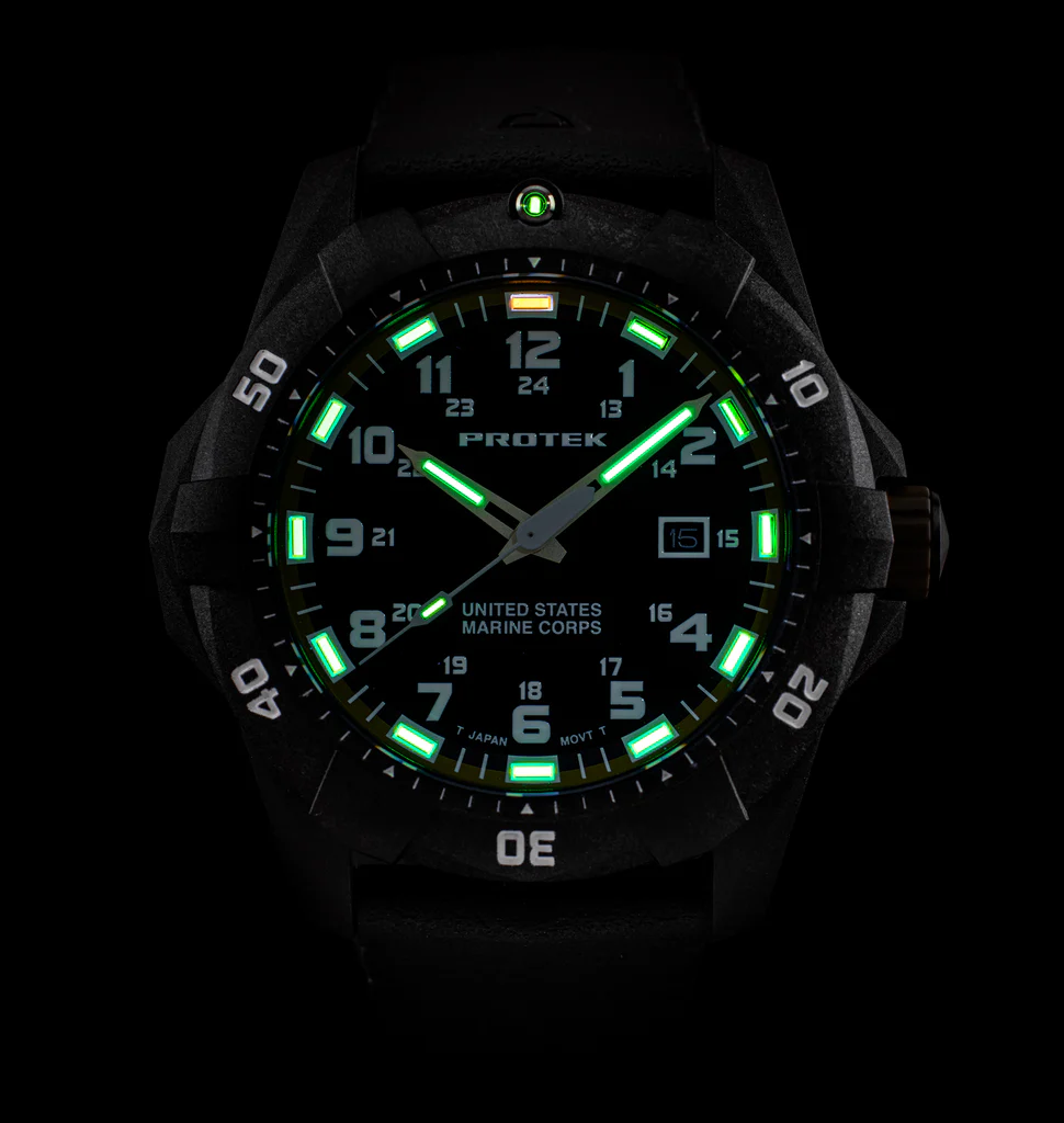 Carbon Composite Dive Series 1010 USMC SVART RÖD MED SVART ARMBAND / 1 ST / EN STL