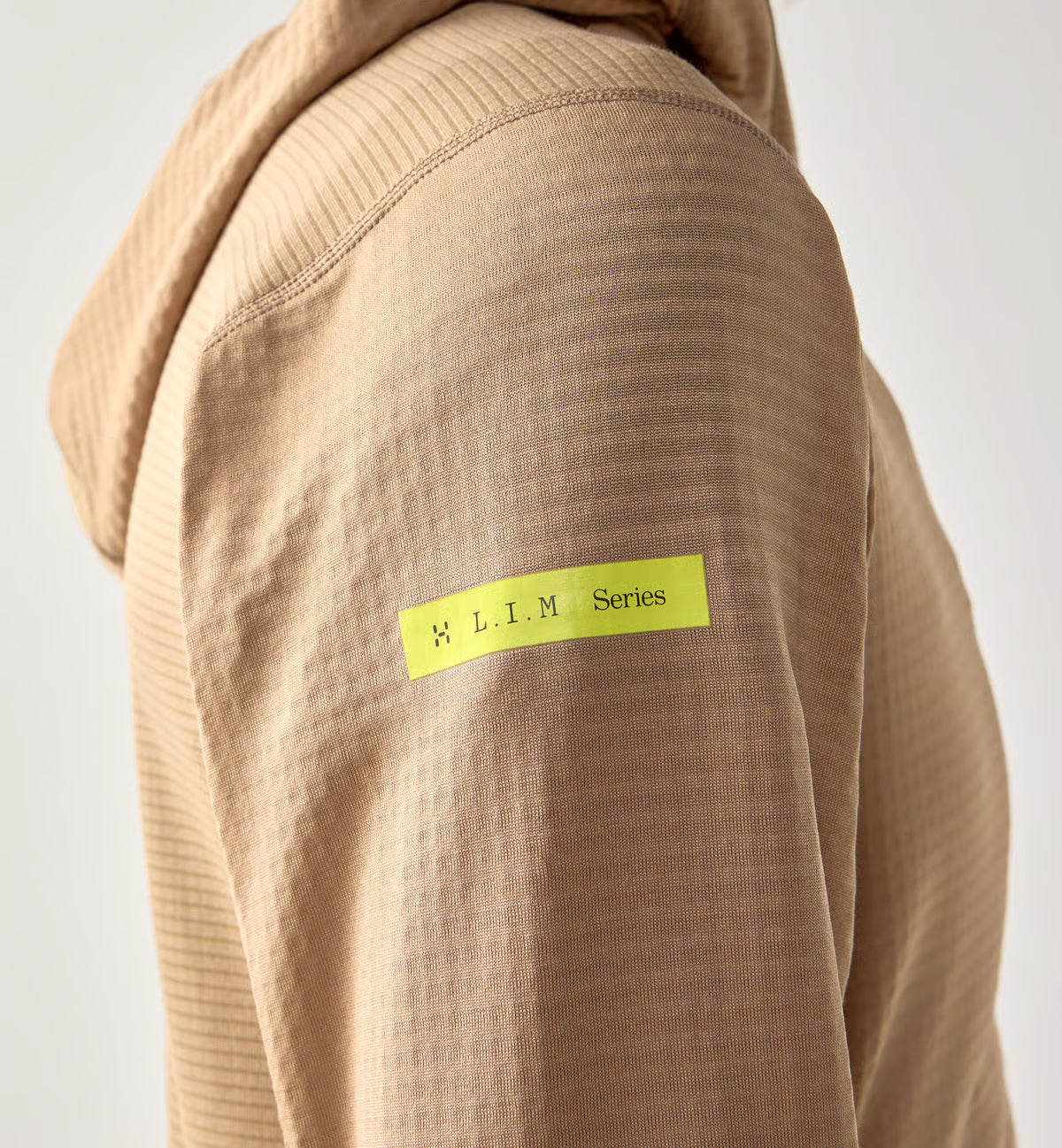 L.I.M Mid Multi II Hood Women