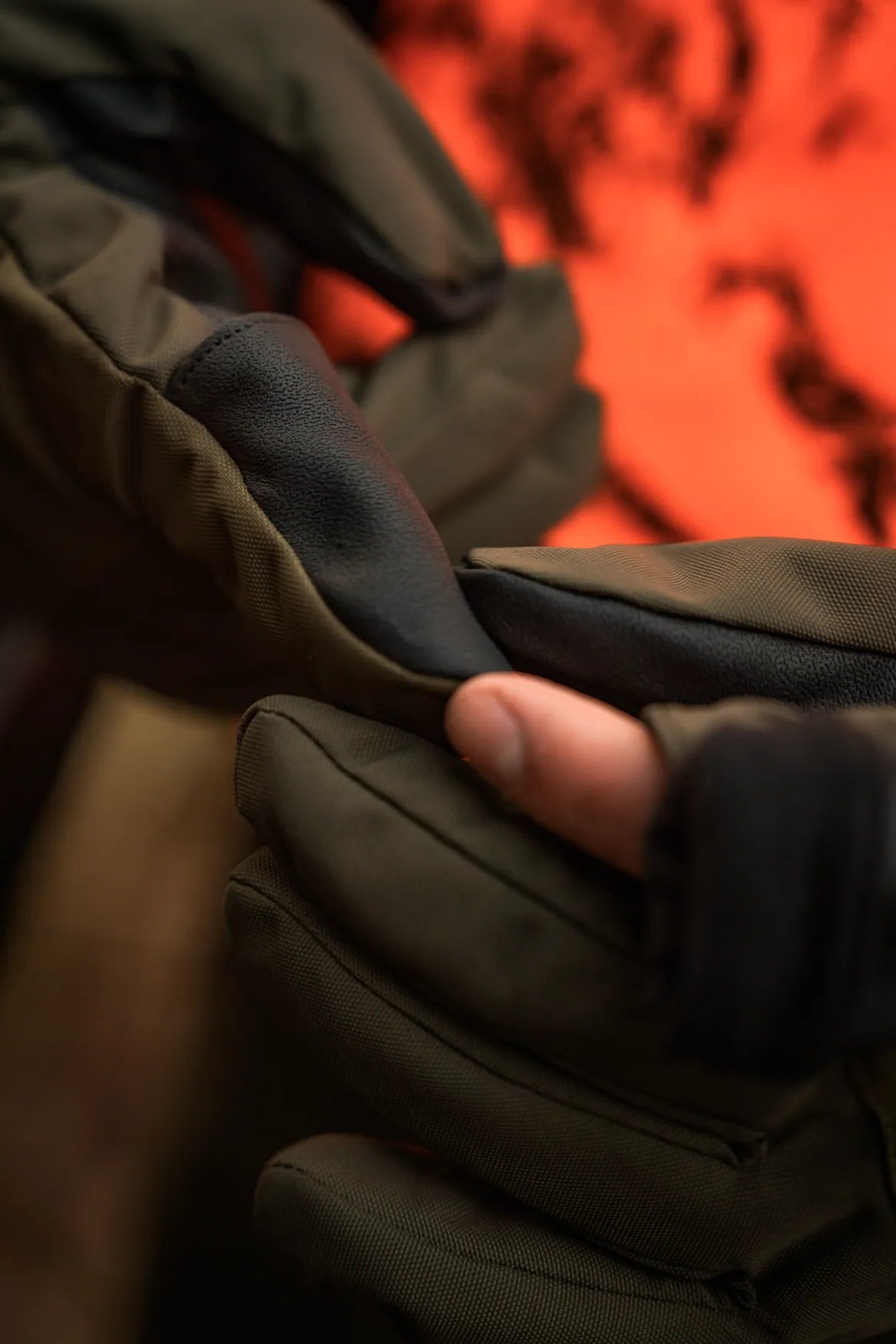 Handskar Trigger Fold-Back