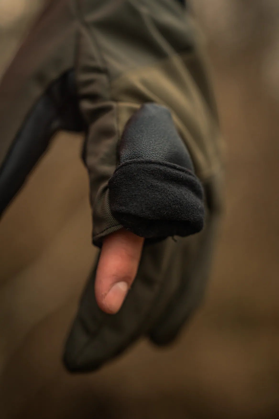 Handskar Trigger Fold-Back